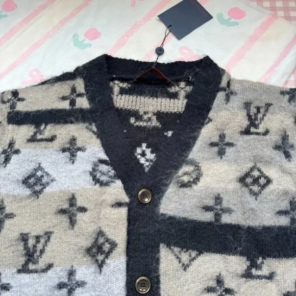 Louis Vuitton Blue Mohair Monogram Mohair Cardigan - Picture 2 of 10